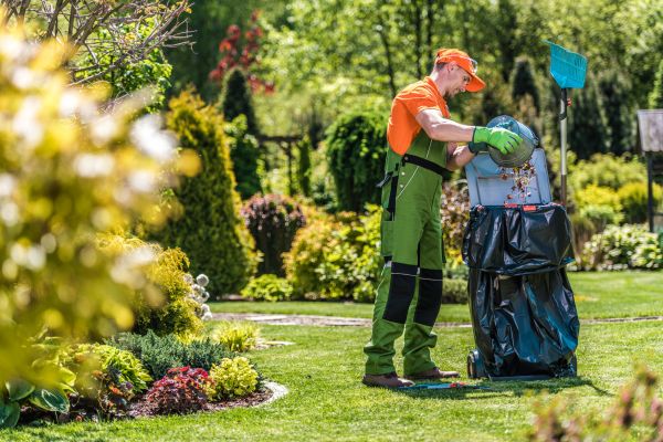 Lawn Cleaning Service in Layton